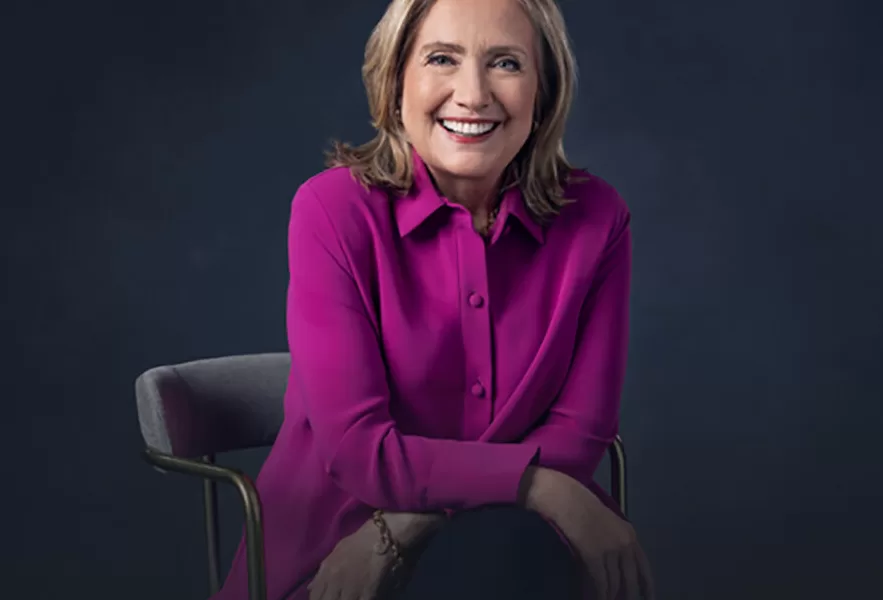 1 Executive Producer Hillary Rodham Clinton sq България е част от световното турне на филм на Хилъри Клинтън в Световния месец за борба с ендометриозата