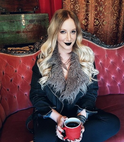 5. Leigh Bardugo „Зад прага на Ада“ от Лий Бардуго и още други в каталога на изд. "Егмонт"