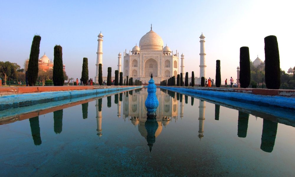 Viasat History Taj Mahal et son reflet VIASAT HISTORY представя Тадж Махал
