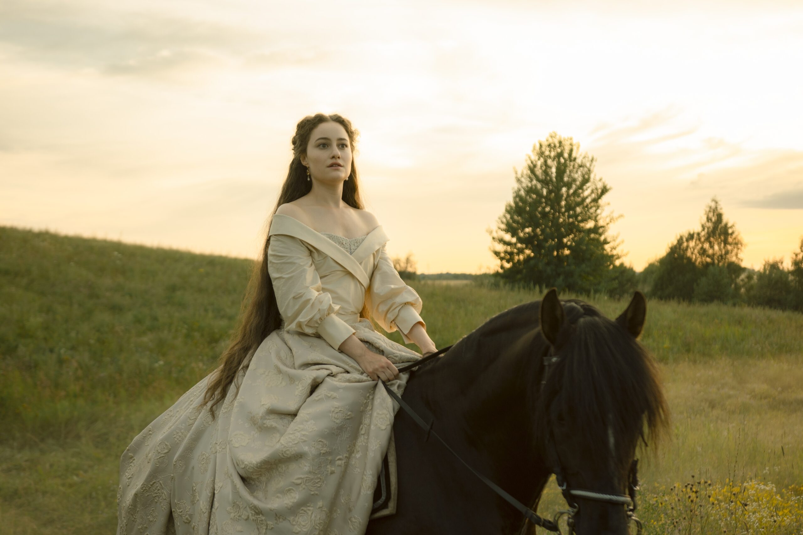 02 BetaFilm SISI S04E06 copyright RTL Story House Pictures Armands Virbulis scaled Сиси, легендата и превъплъщението: Доминик Девънпорт разказва