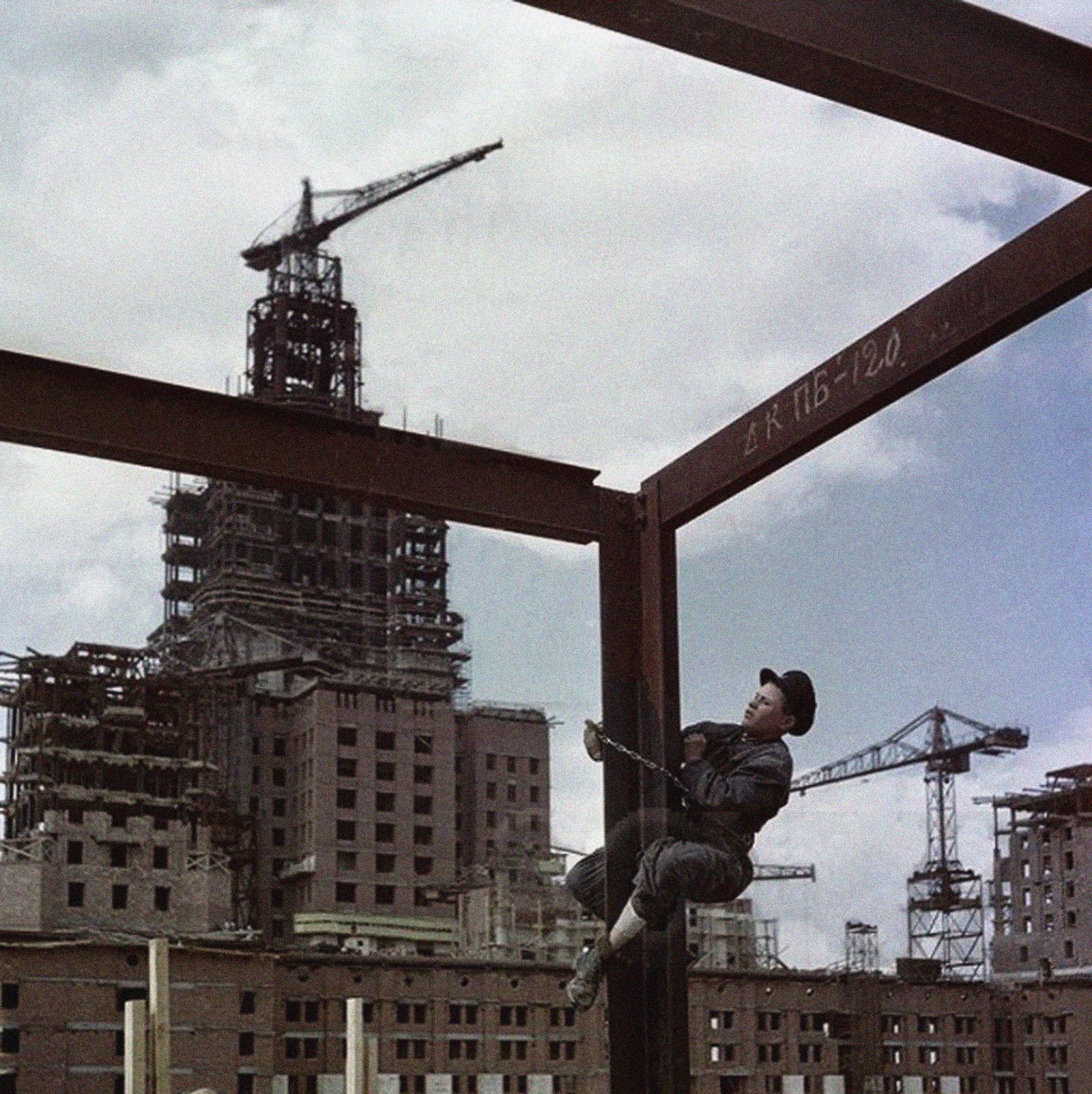 Viasat History From the Ashes of WWII GettyImages 520713679 Възкръсналите градове след Втората световна война по Viasat History