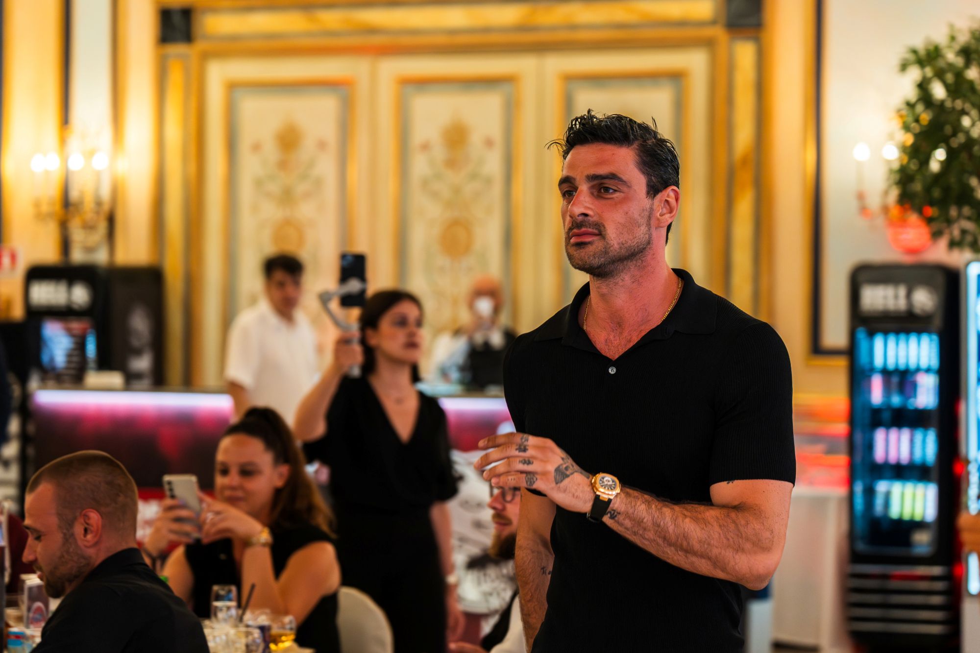 Michele Morrone HELL dinner 4 Вечер в компанията на Микеле Мороне за победителите на HELL
