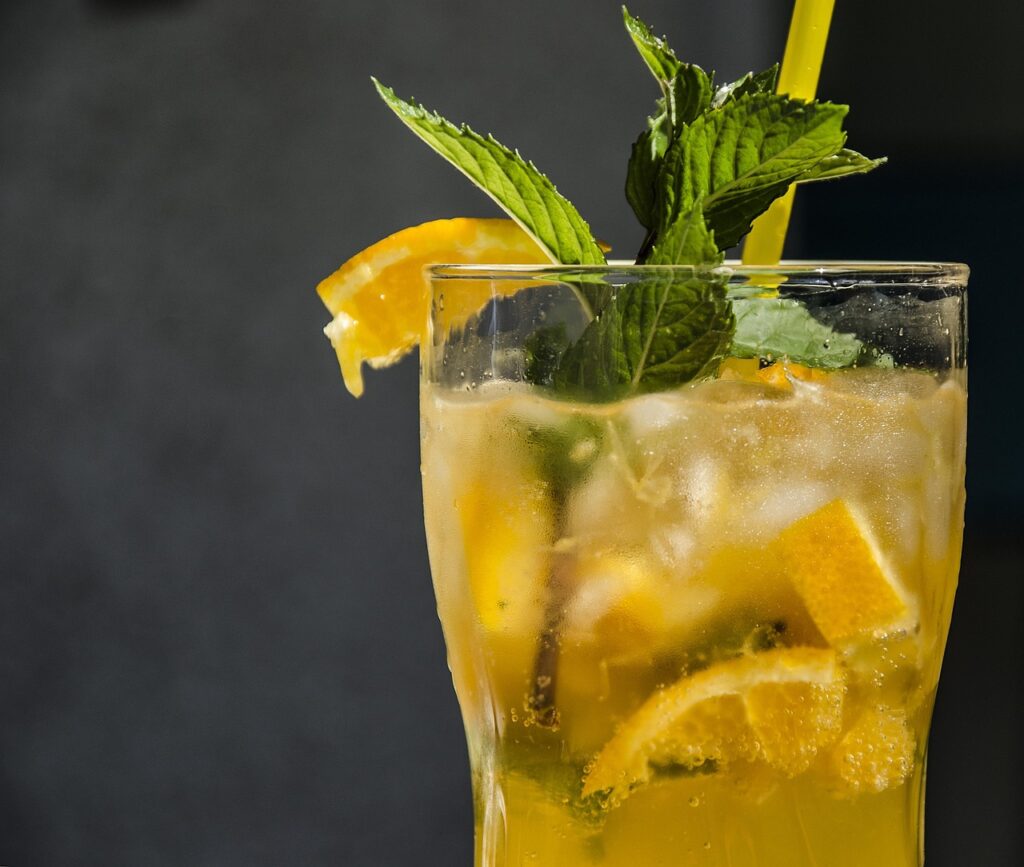 drink 1402567 1280 Рецепти за освежаващи безалкохолни коктейли, перфектни за лятото