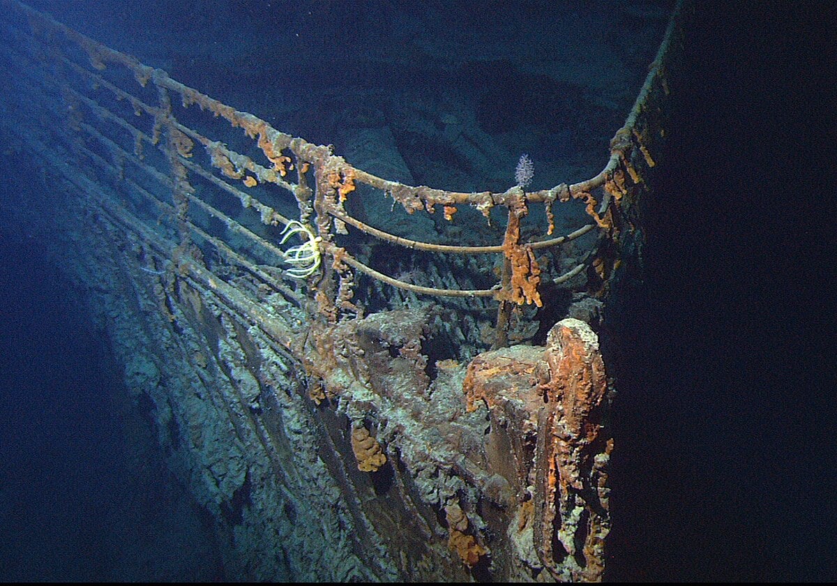 Viasat History Titanic wreck bow Титаник: Тайните на корабокрушението