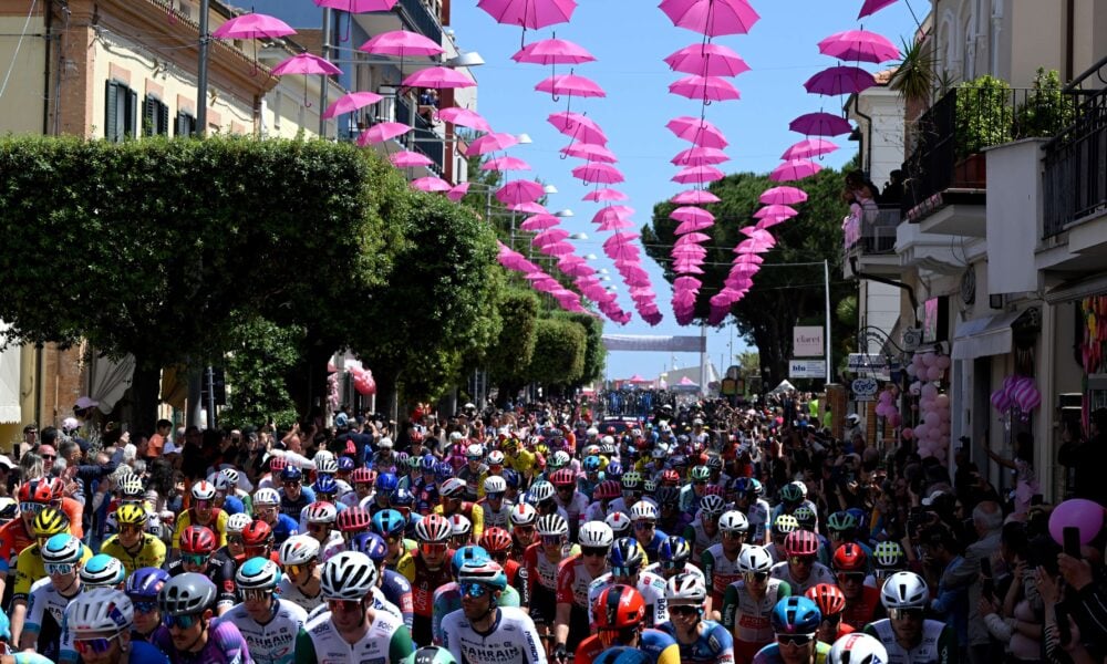 gettyimages 22155385 69ef10ba25374 Warner Bros. Discovery ще излъчва Giro d’Italia в Европа и САЩ поне до 2029 г