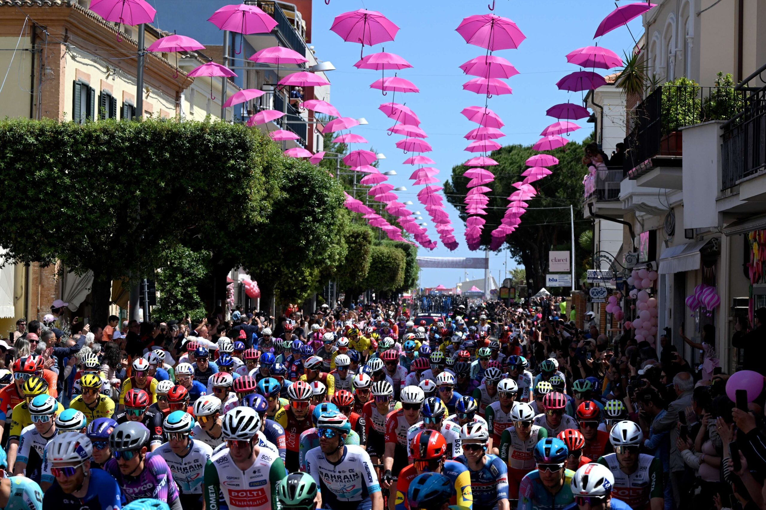 gettyimages 22155385 69ef10ba25374 scaled Warner Bros. Discovery ще излъчва Giro d’Italia в Европа и САЩ поне до 2029 г
