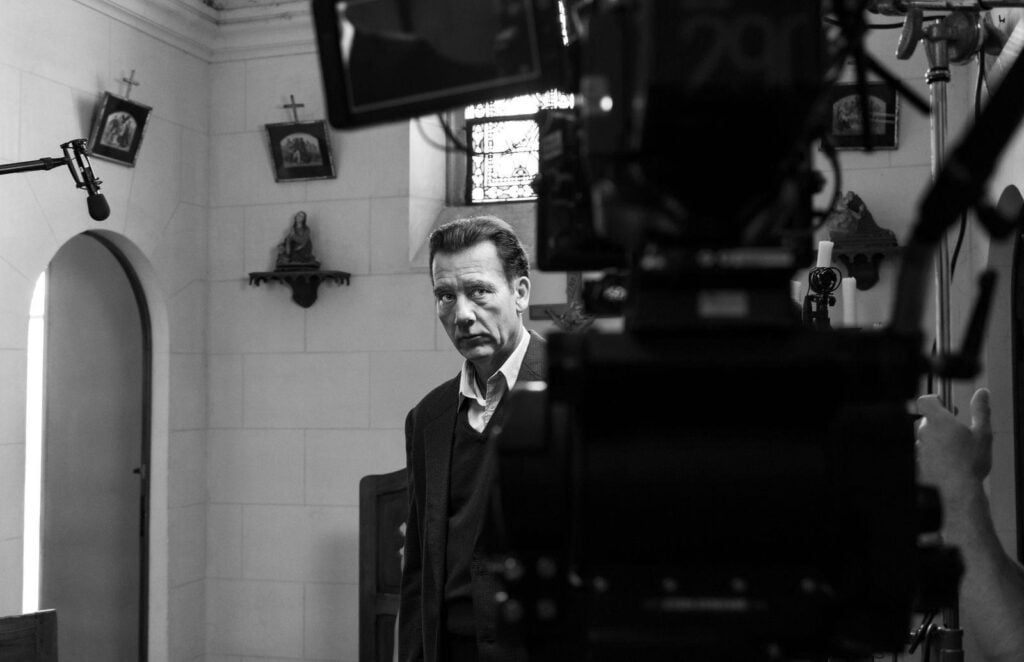 „Мосю Спейд“ с Клайв Оуен връща легендата на noir жанра по Viasat Epic Drama 144 image 15 „Мосю Спейд“ с Клайв Оуен връща легендата на noir жанра по Viasat Epic Drama