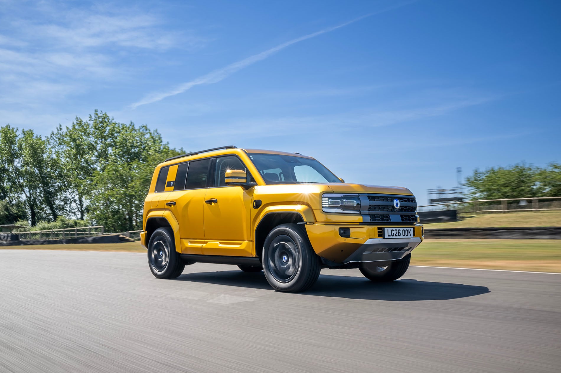 1 2 DENZA представя първия си SUV модел за Европа – новия BAO 5