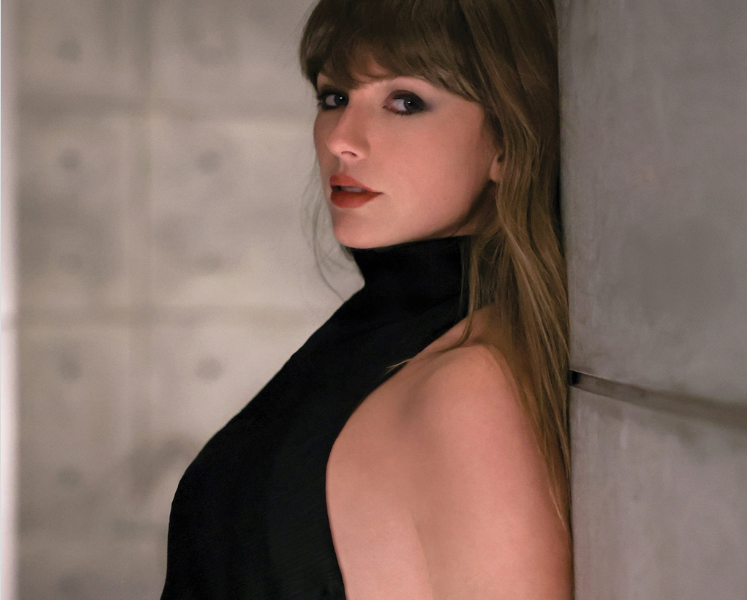 Taylor Swift на промоционална снимка към сингъла Patient Zero