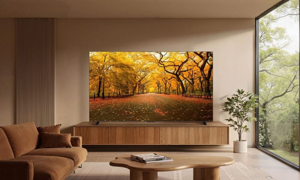 TCL C8L SQD-Mini LED телевизор