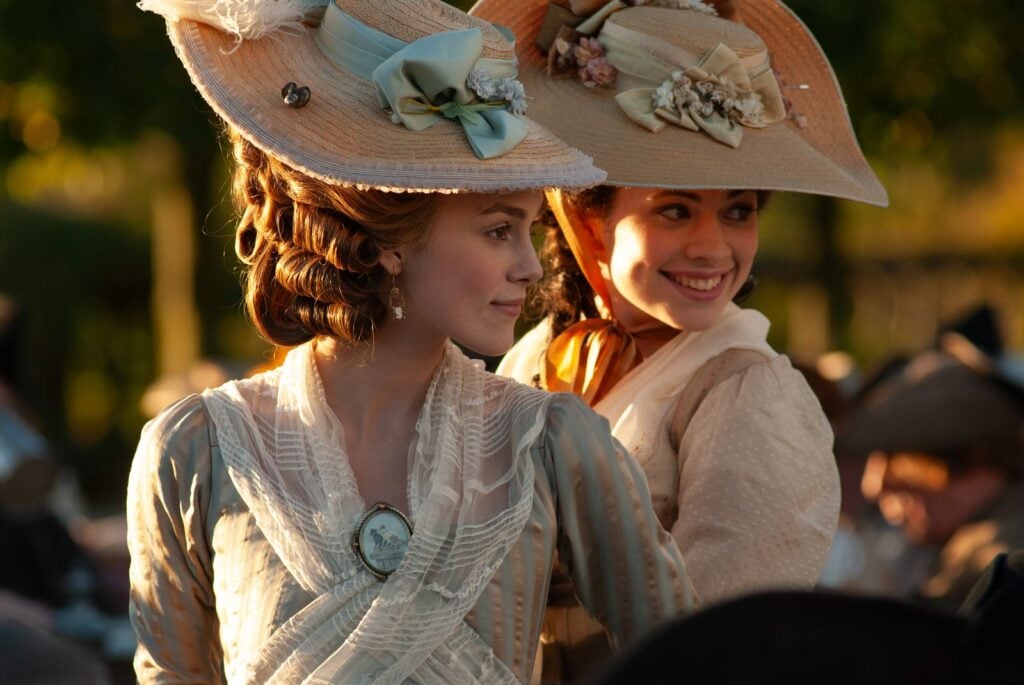 viasat kino duchess photo nick wall Viasat Kino изпраща лятото с Кийра Найтли, Колин Фарел и Мат Деймън