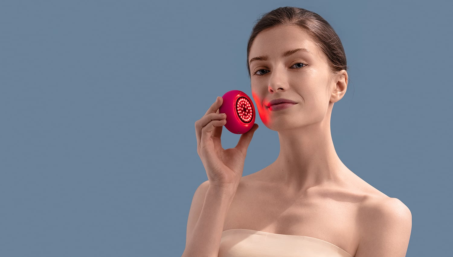FOREO: как LUNA Buttercloud и UFO 3 LED пазят кожата наесен 126 FOREO UFO 3 LED