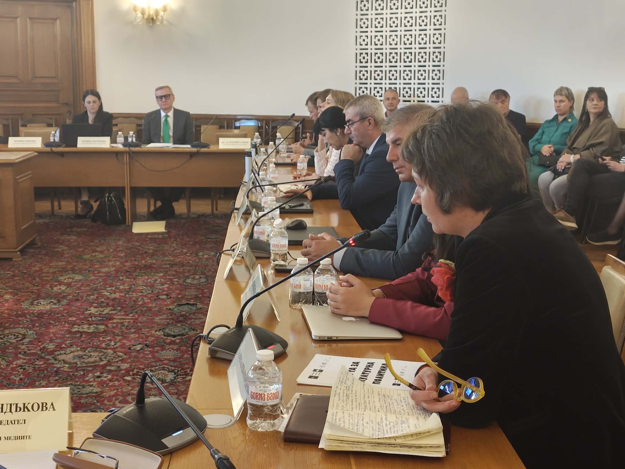 Представители на културния сектор на заседанието