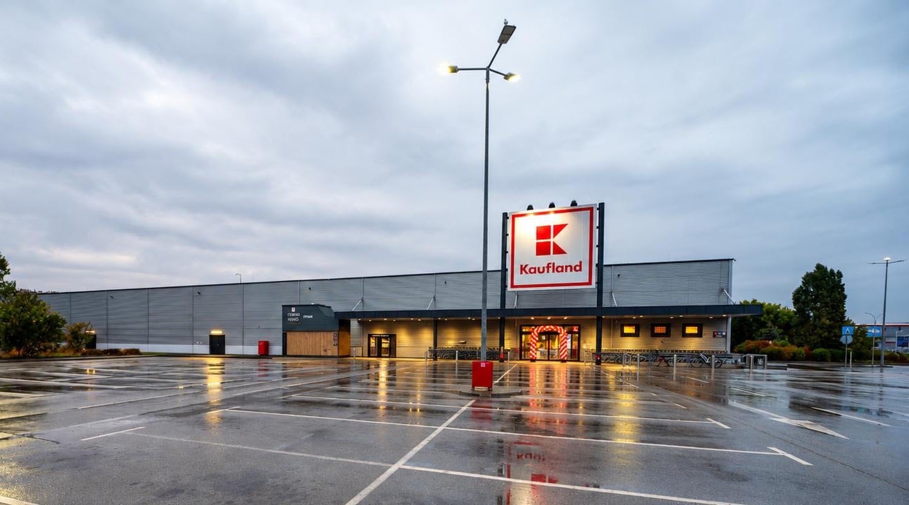 Хипермаркет Kaufland в Монтана отвън