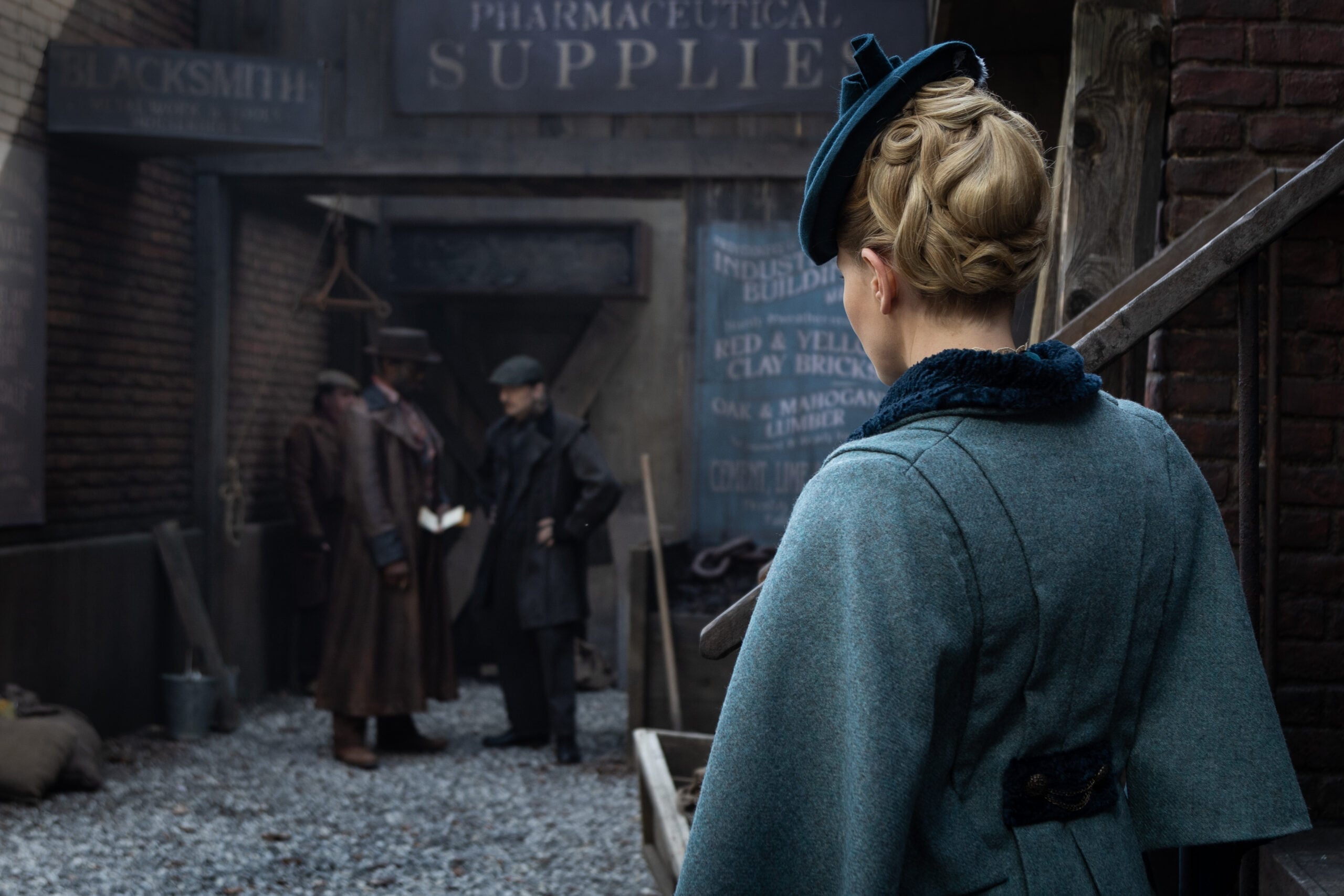 „Книжарят“ и още четирима детективи по Viasat Epic Drama 138 Кадър от шести сезон на „Мис Скарлет“