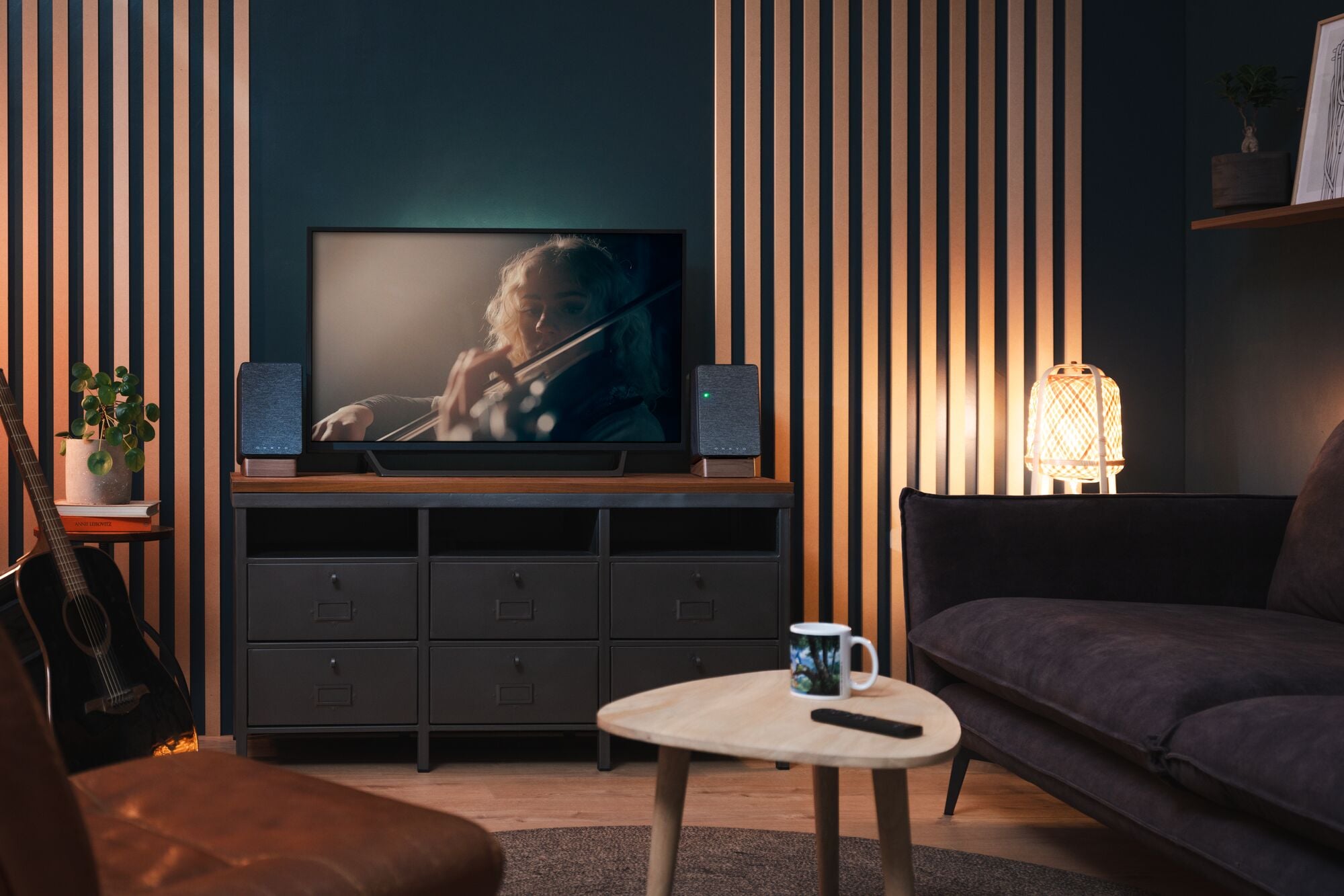 Активните тонколони Onkyo GX-30ARC