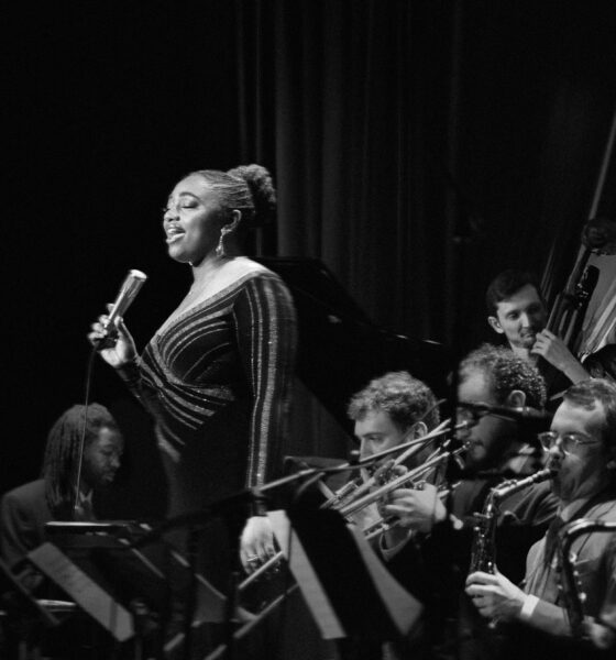 Samara Joy на сцената в Blue Note Los Angeles