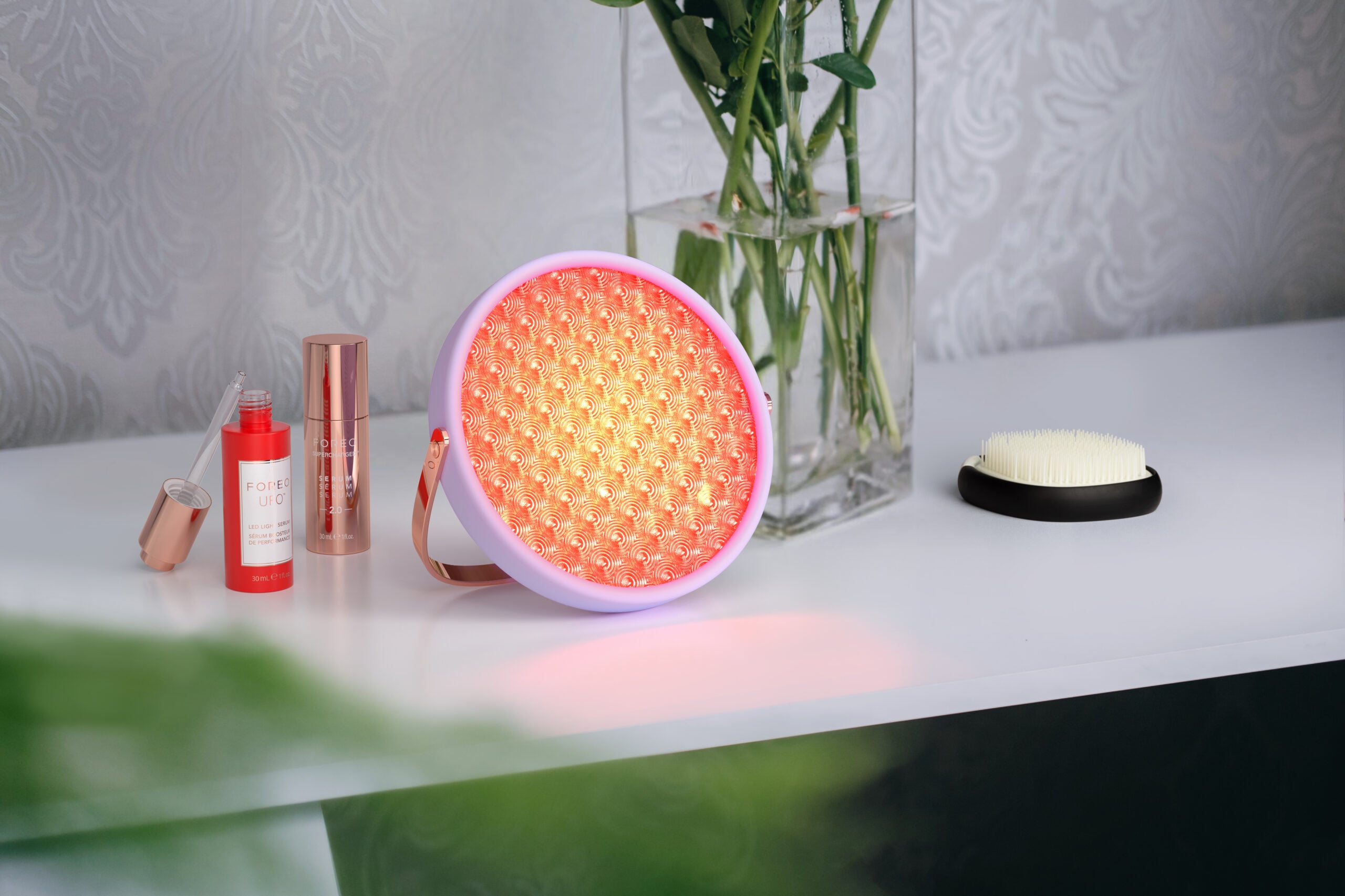 Време за светлина: три седмици с FOREO UFO LED Lighthouse Panel